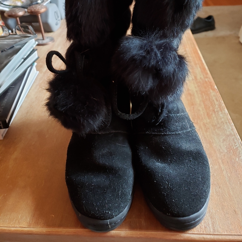 Minnetonka Moccasin Mukluk style winter boots